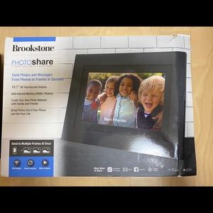 Brookstone PhotoShare 10” Smart Digital Picture Frame, Send pics from phone